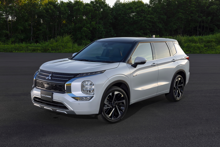 THE NEW 2023 MITSUBISHI OUTLANDER PHEV: FIRST LOOK AT MITSUBISHI’S ELECTRIFYING - Wheels Vista